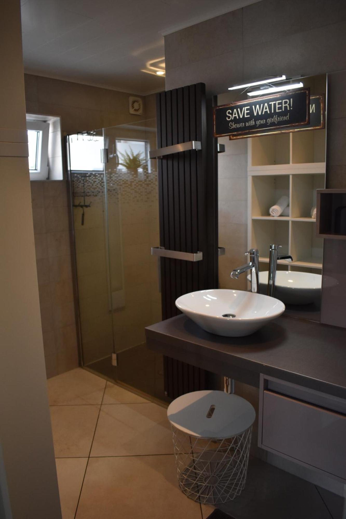 Bed and Breakfast Luxury House Remersdaal Exterior foto